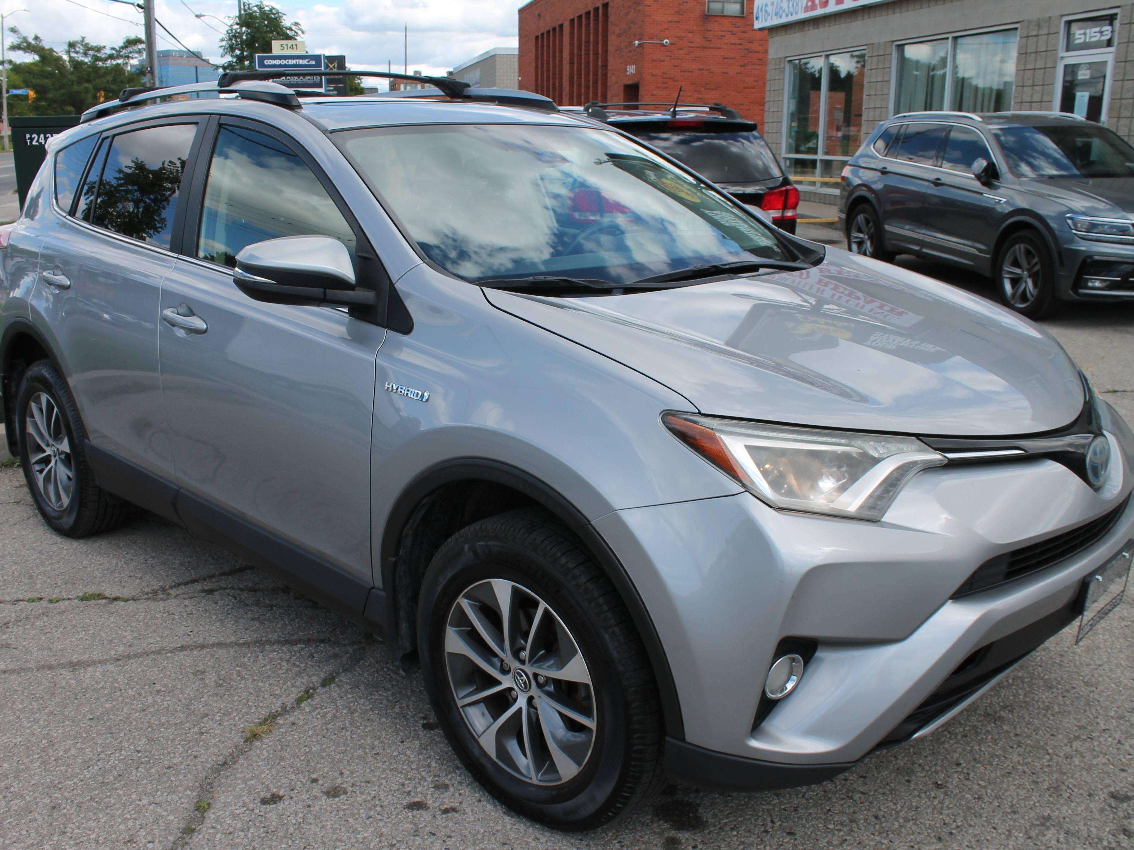 2018 Toyota RAV4 XLE AWD — снимка 1