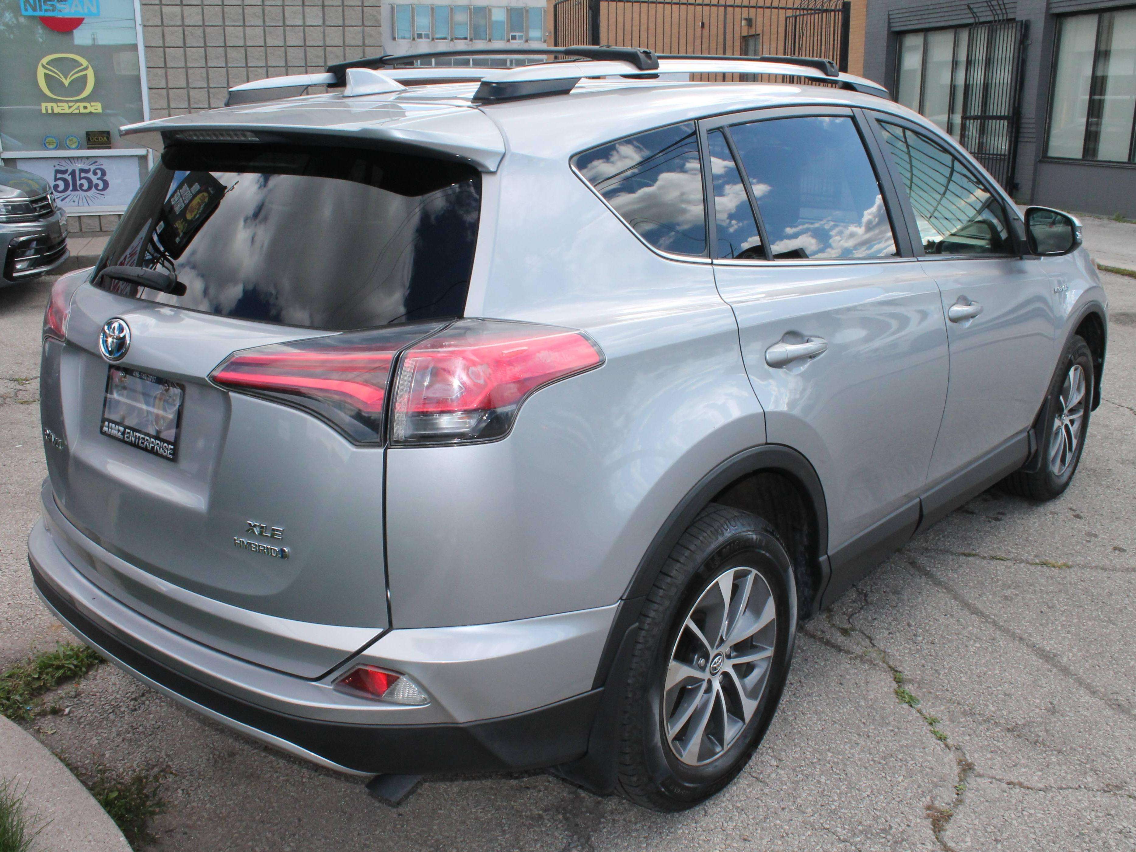 2018 Toyota RAV4 XLE AWD — снимка 1