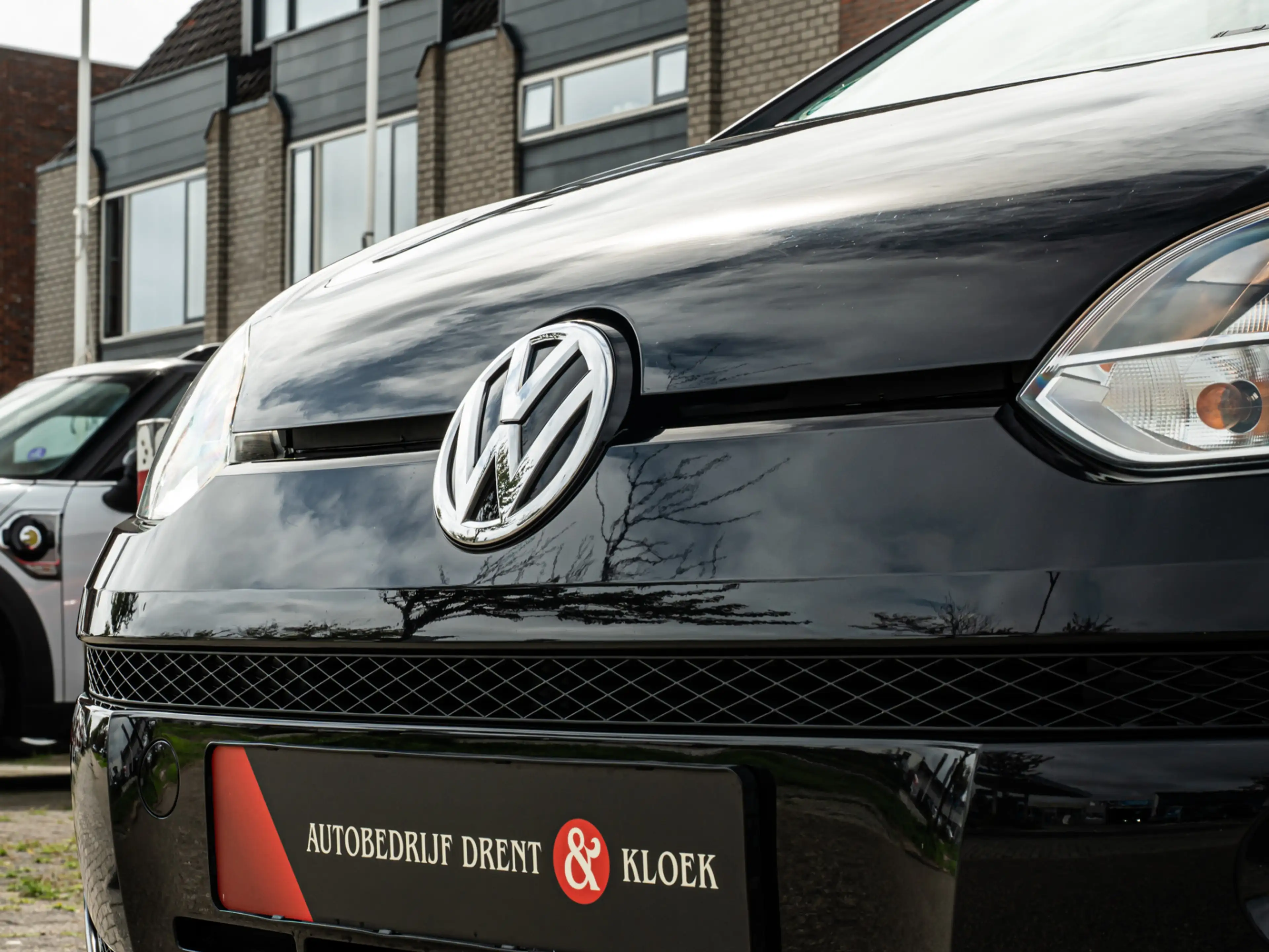 Volkswagen up! 1.0 high up! BlueMotion FENDER AUDIO CRUISE 15 INC — photo 17