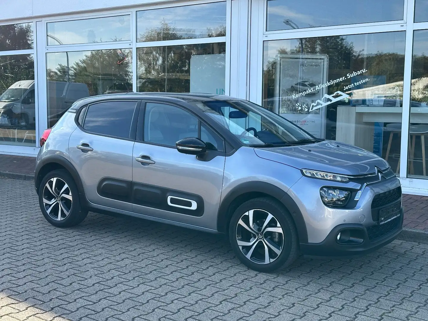 Citroen C3 PT83 ShinePack | Nav - RCam - TW - SH Silber - 1