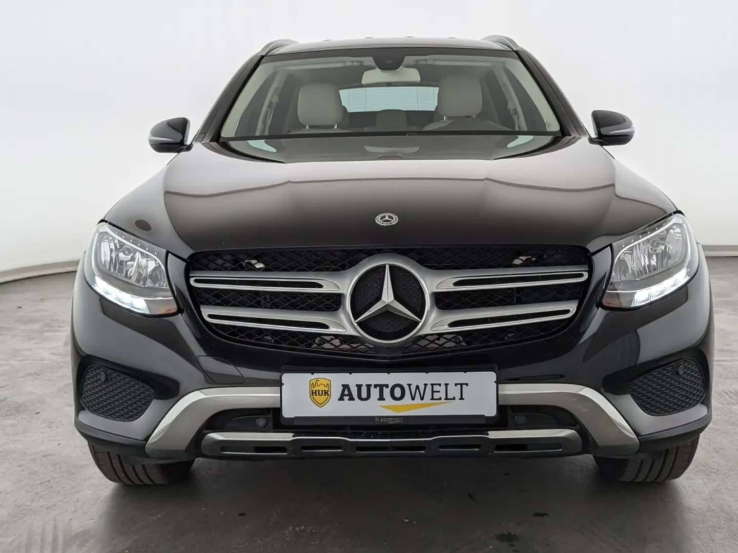 Mercedes-Benz GLC 250 GLC 250 4Matic NAVI+BLUETOOTH+SHZ+TEMP+RFK+ Чорний - 2