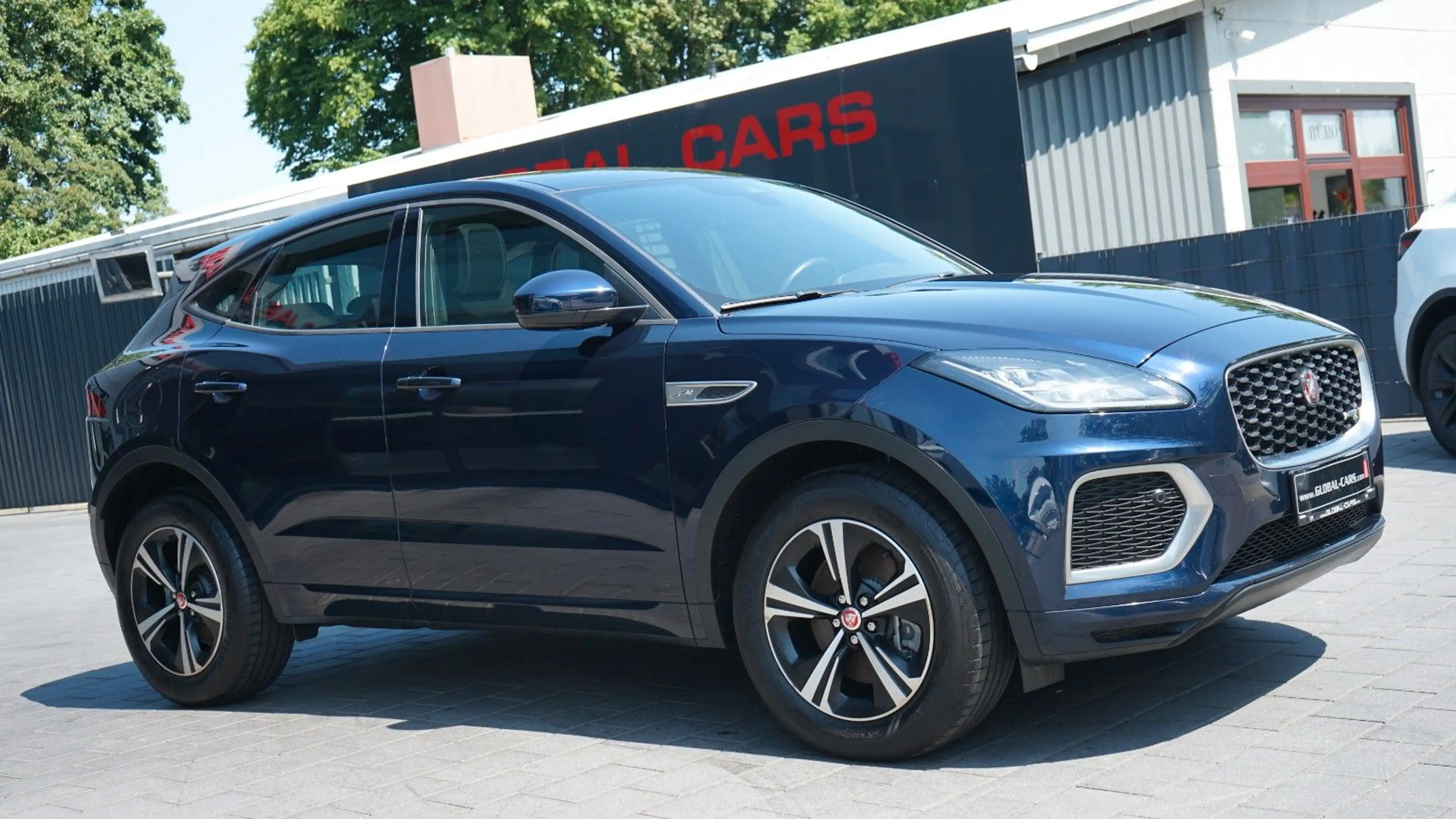 Jaguar E-Pace E-PACE D200 AWD R-DYNAMIC S*PANORAMA*VIRTUAL* — photo 10