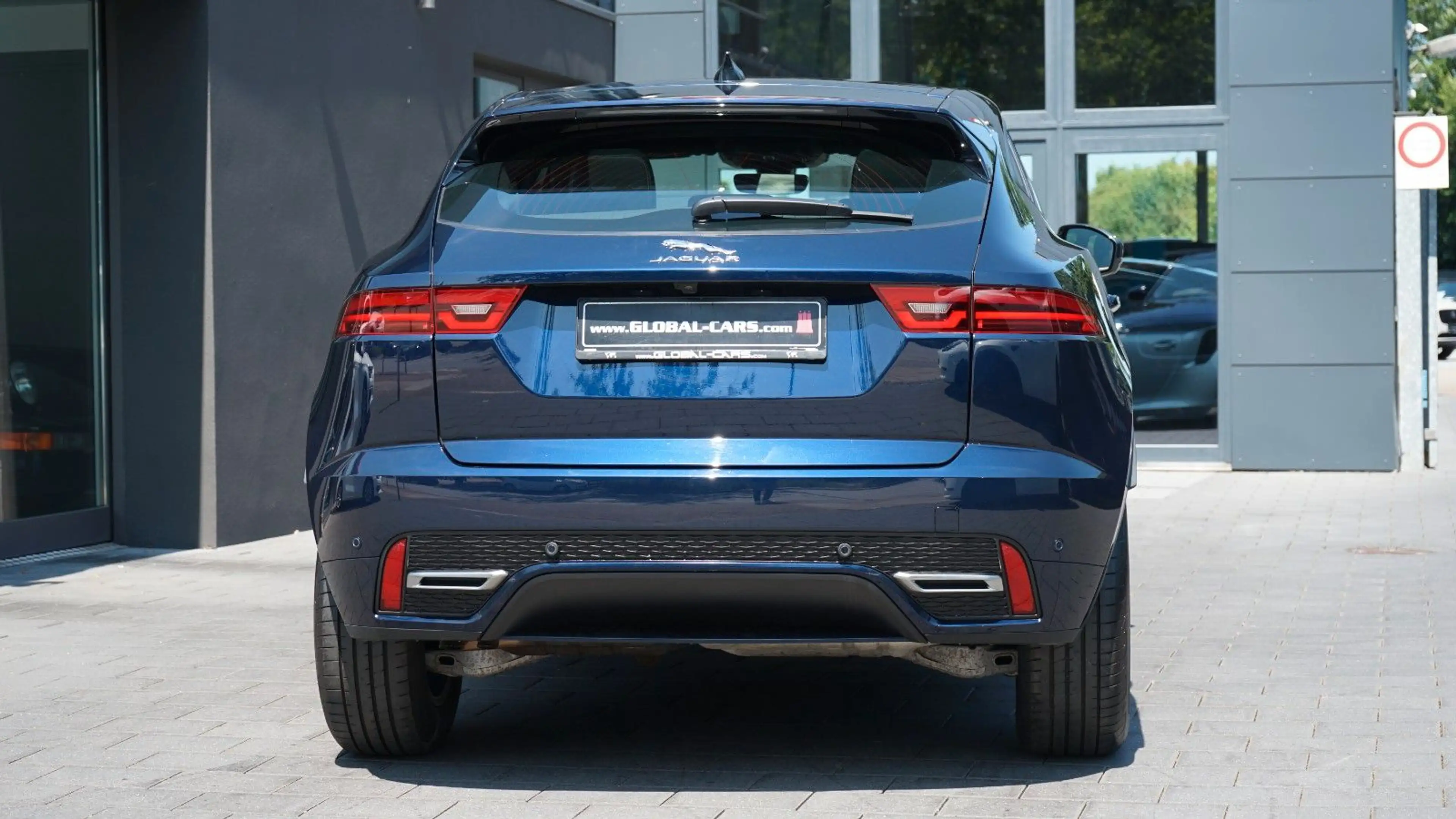 Jaguar E-Pace E-PACE D200 AWD R-DYNAMIC S*PANORAMA*VIRTUAL* — photo 15