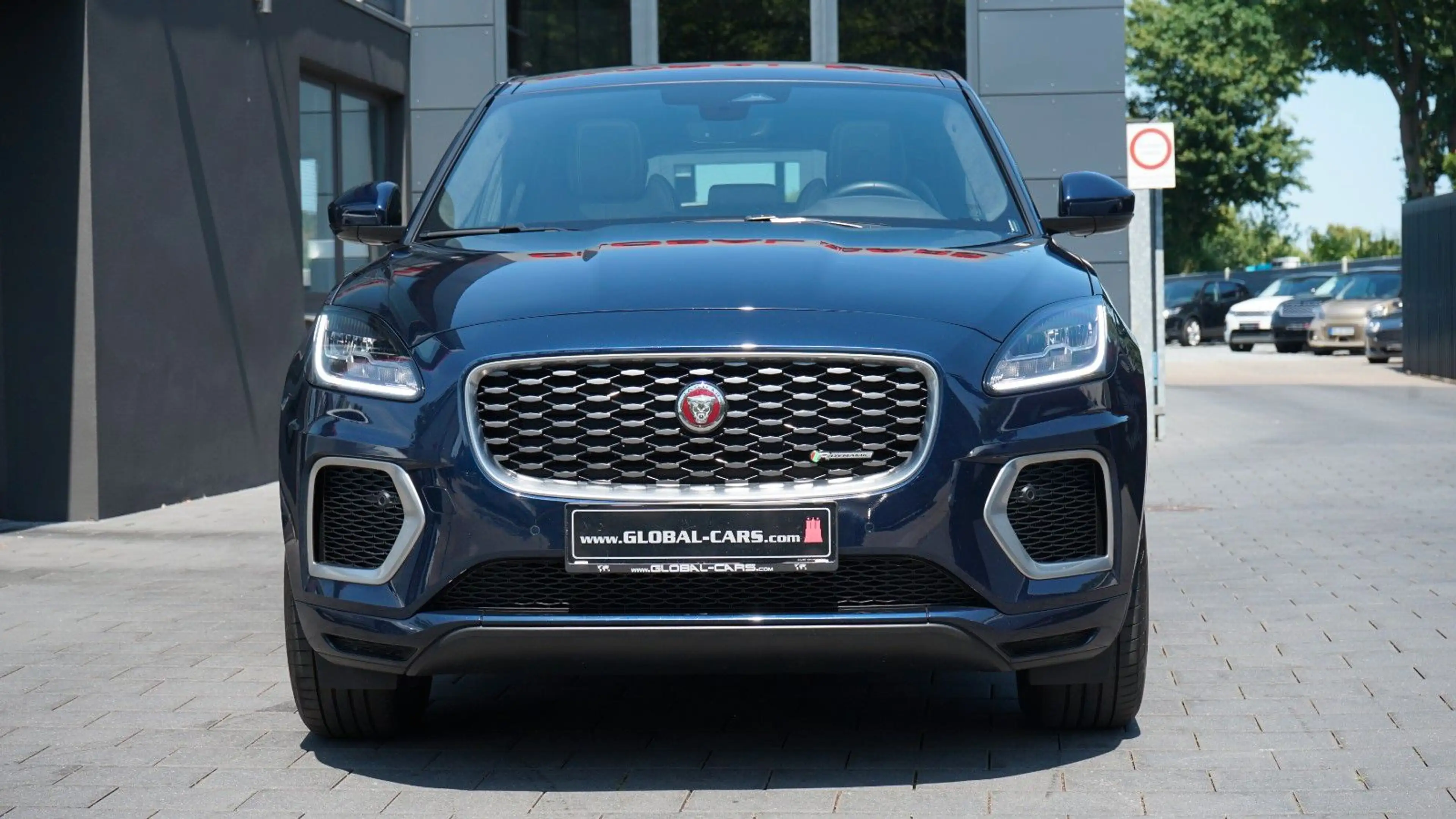 Jaguar E-Pace E-PACE D200 AWD R-DYNAMIC S*PANORAMA*VIRTUAL* — photo 14