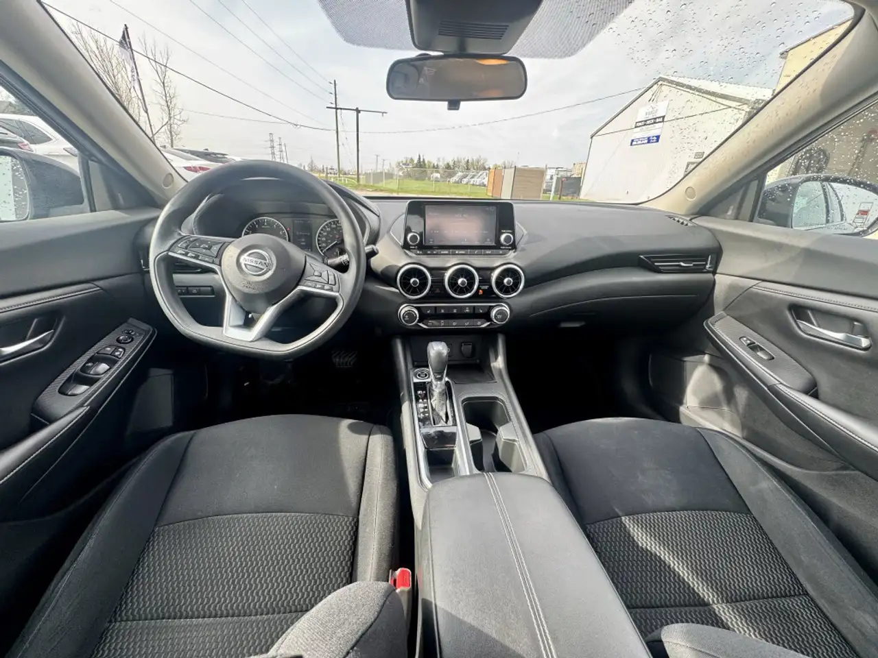 Nissan Sentra снимка Nissan Sentra