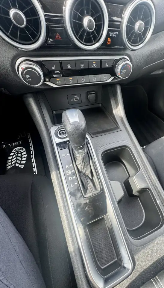 Nissan Sentra снимка Nissan Sentra