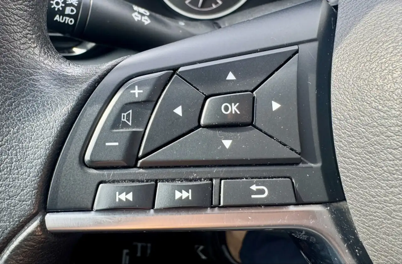 Nissan Sentra снимка Nissan Sentra