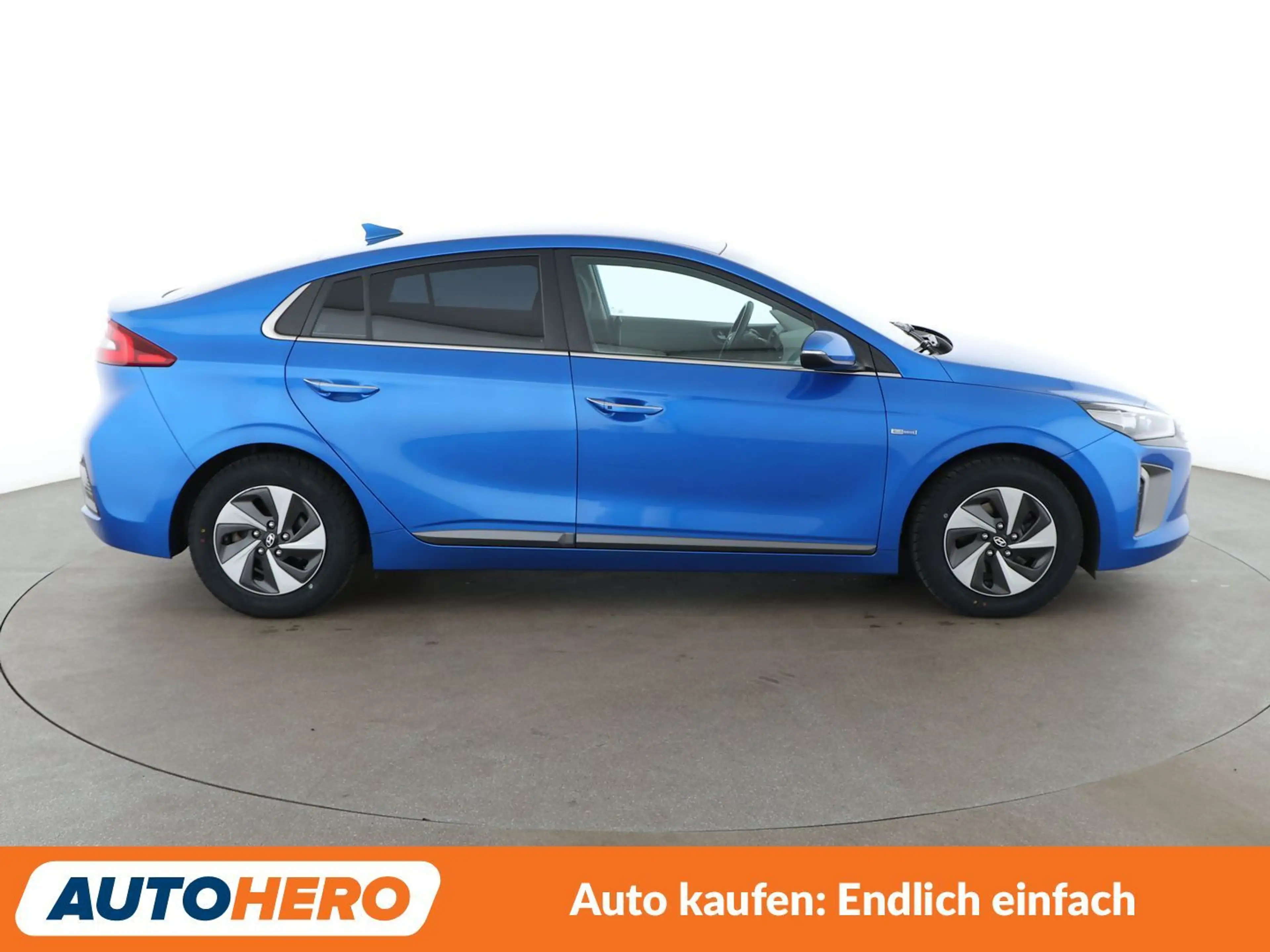 Hyundai IONIQ 1.6 Hybrid Style Aut.*NAVI*ACC*PDC*SHZ*ALU* — photo 7