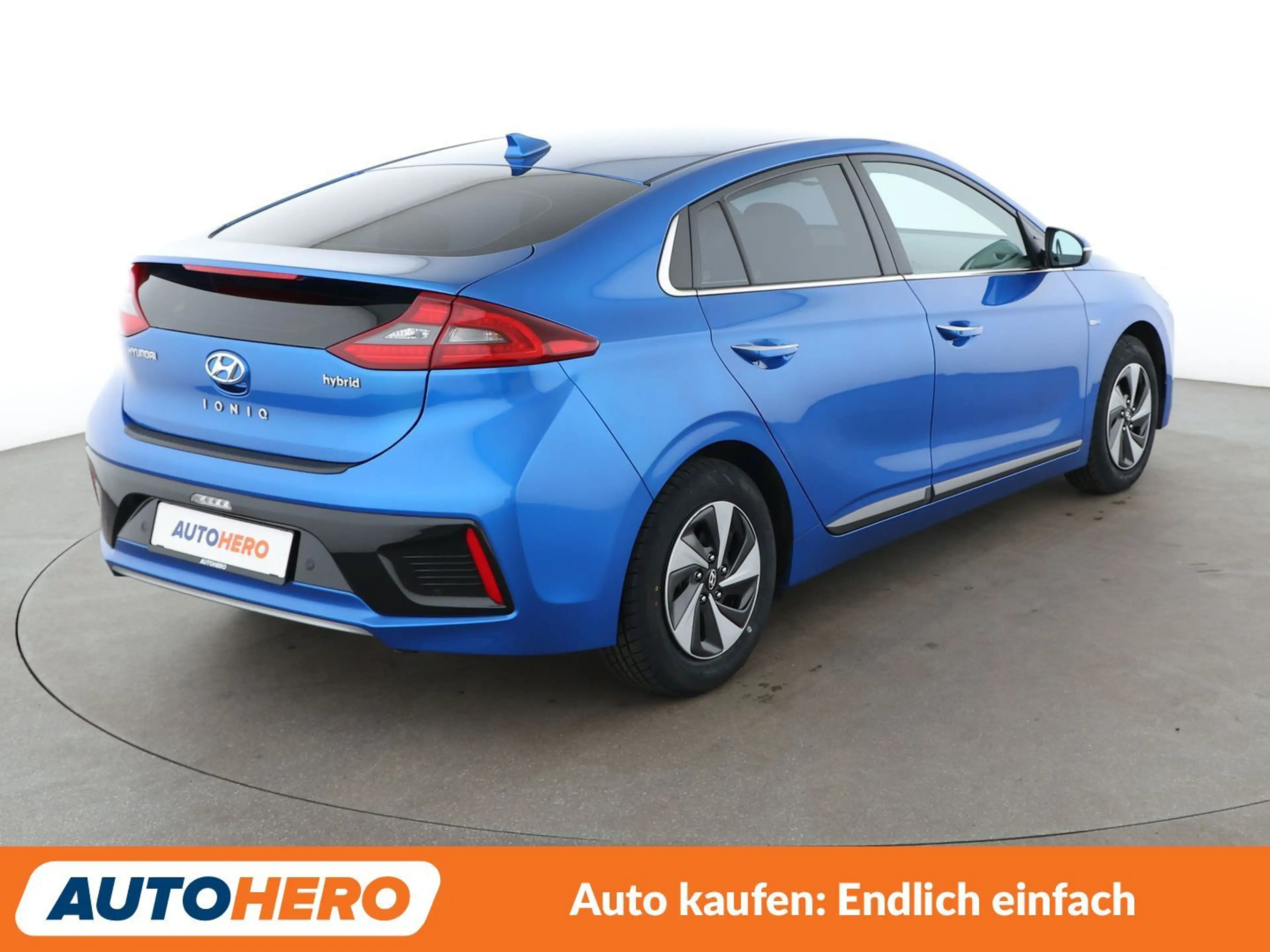 Hyundai IONIQ 1.6 Hybrid Style Aut.*NAVI*ACC*PDC*SHZ*ALU* — photo 6