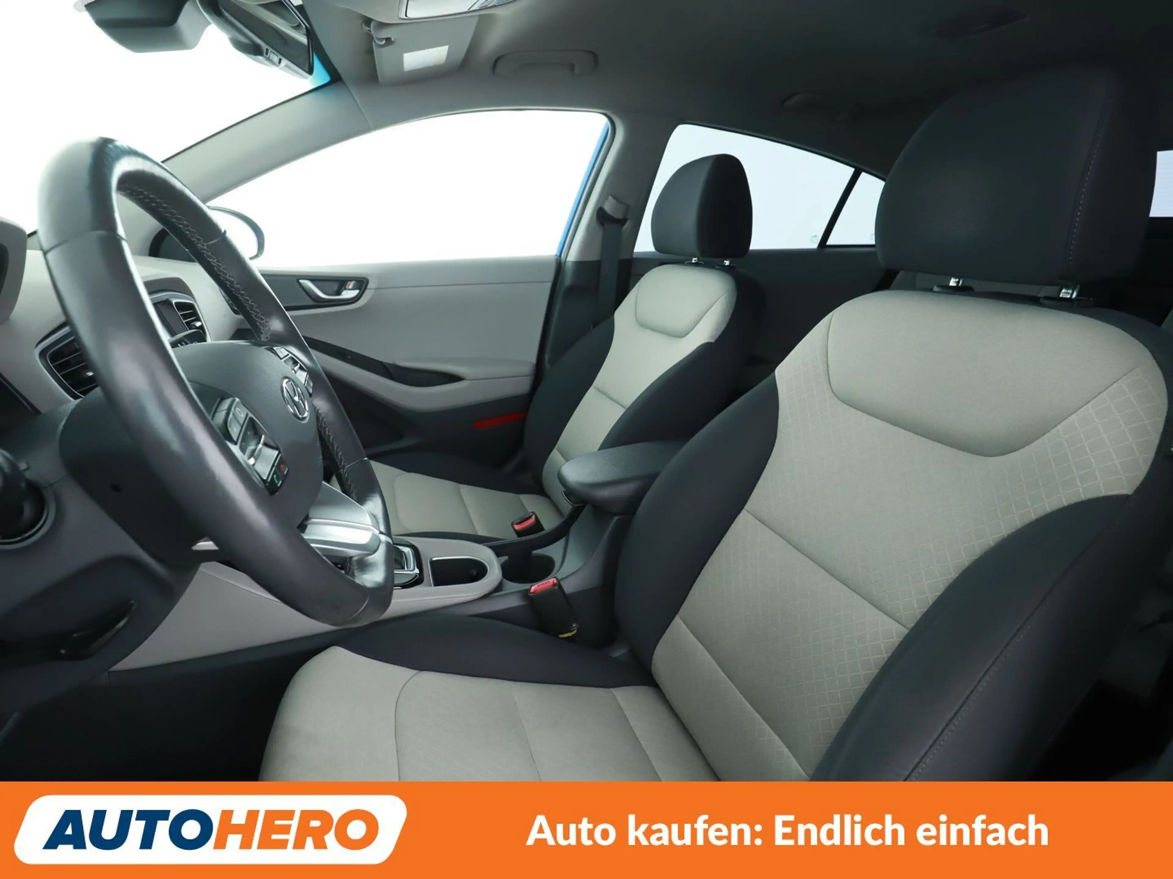 Hyundai IONIQ 1.6 Hybrid Style Aut.*NAVI*ACC*PDC*SHZ*ALU* — photo 10