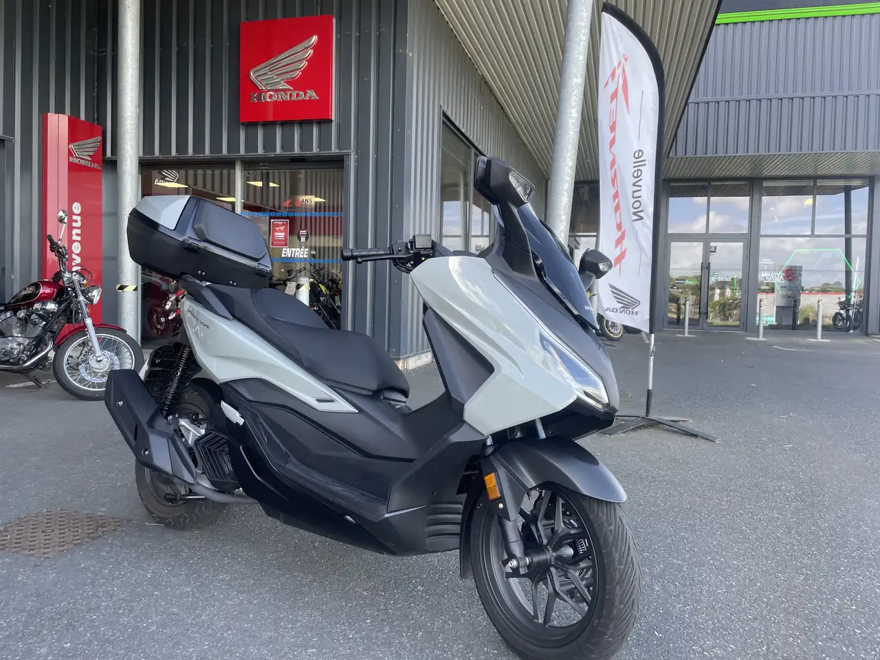 Honda Forza 125