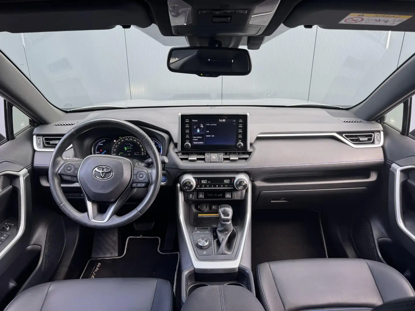 Toyota RAV 4 2.5 Hybrid AWD Bi-Tone | 1650kg trekgew. | Elektr. Gris - 2