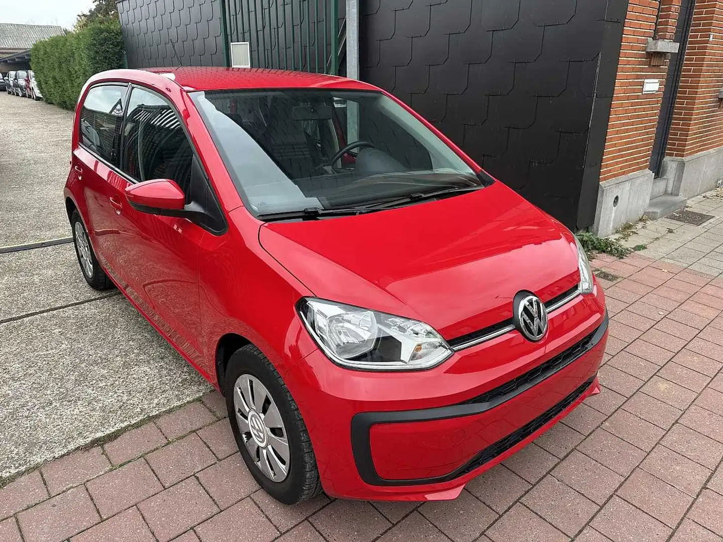 Volkswagen up! 1.0I MET 47DKM Rood - 2