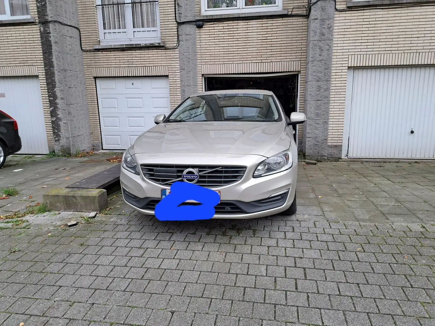 Volvo V60 D2 Momentum - 1
