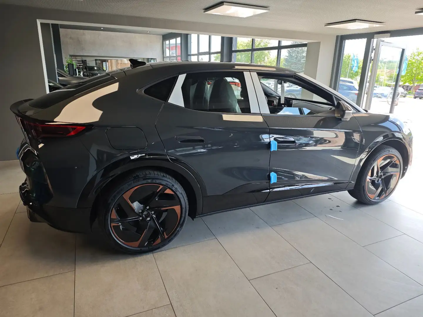 CUPRA Tavascan 250 kW VZ 4x4 Pano|Matrix|HeadupDisplay Gri - 2