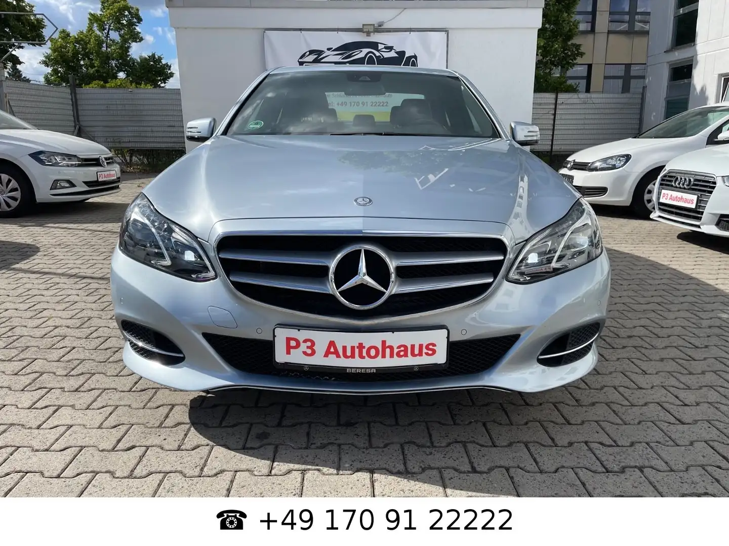 Mercedes-Benz E 250 E -Klasse Lim. E 250 CGI BlueEfficiency Silber - 1