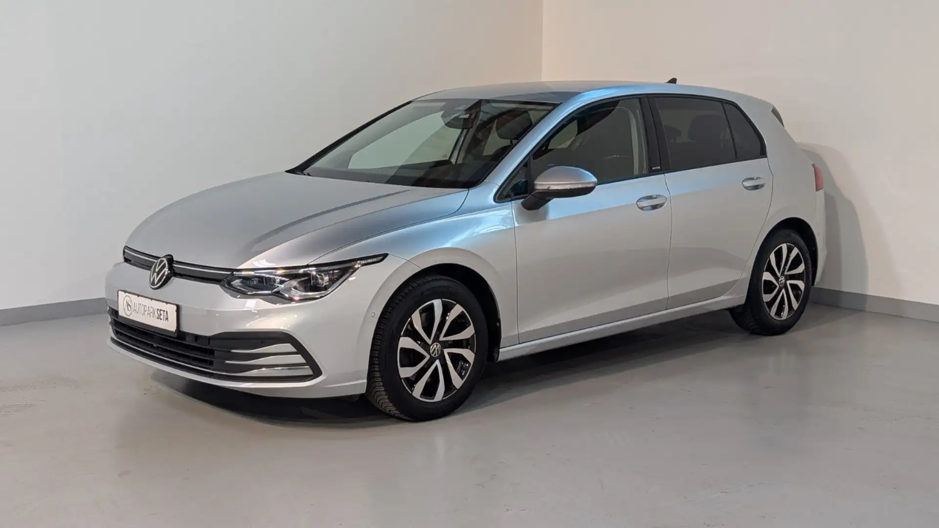 Volkswagen Golf VIII 2.0TDI DSG Lim. Active MTRX*LANE*SIDE Zilver - 1