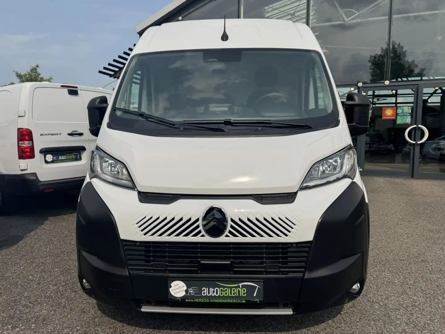 Citroen Jumper 2.2 BlueHDi 140 L3H2 AUTOMATIK Weiß - 2