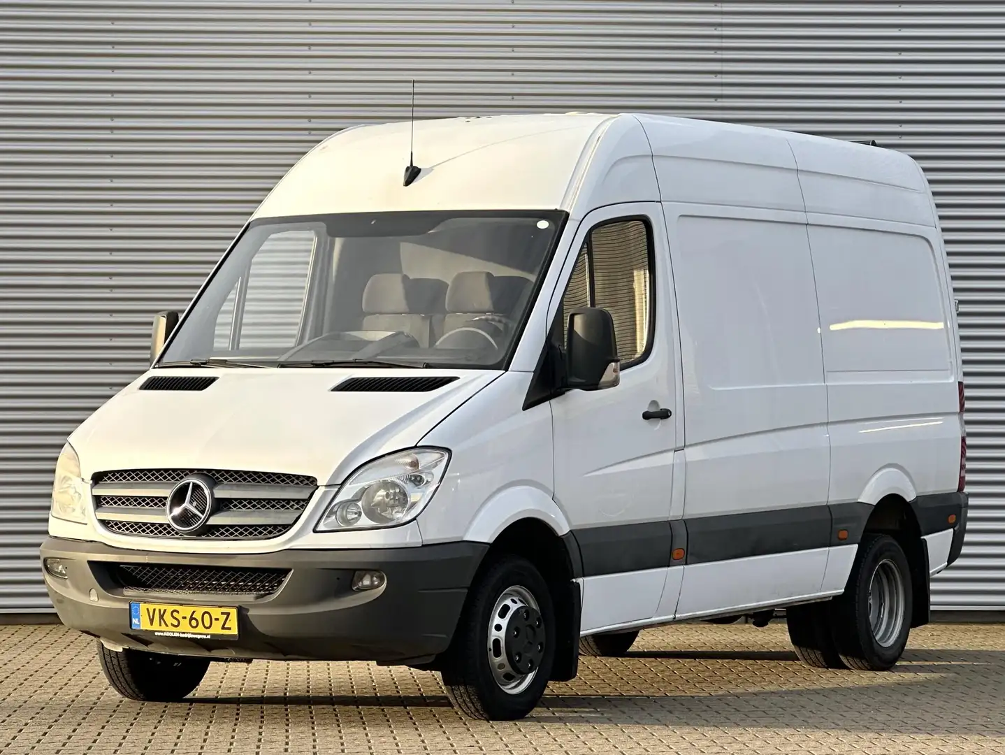 Mercedes-Benz Sprinter 319 3.0 CDI L2H2 366 Weinig km's! 6 Cilinder Wit - 1