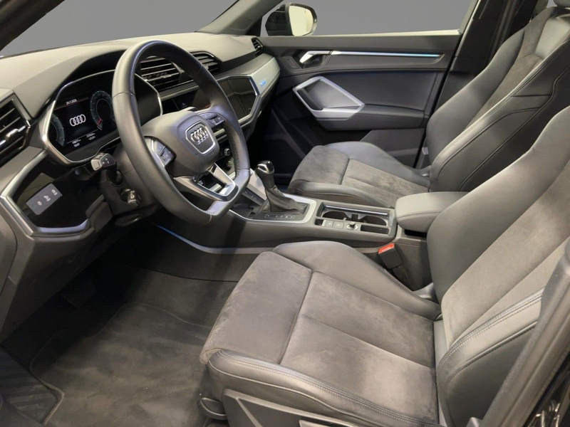 Audi Q3 S line 35 TFSI S tr. RFK NAVI LED — photo 10