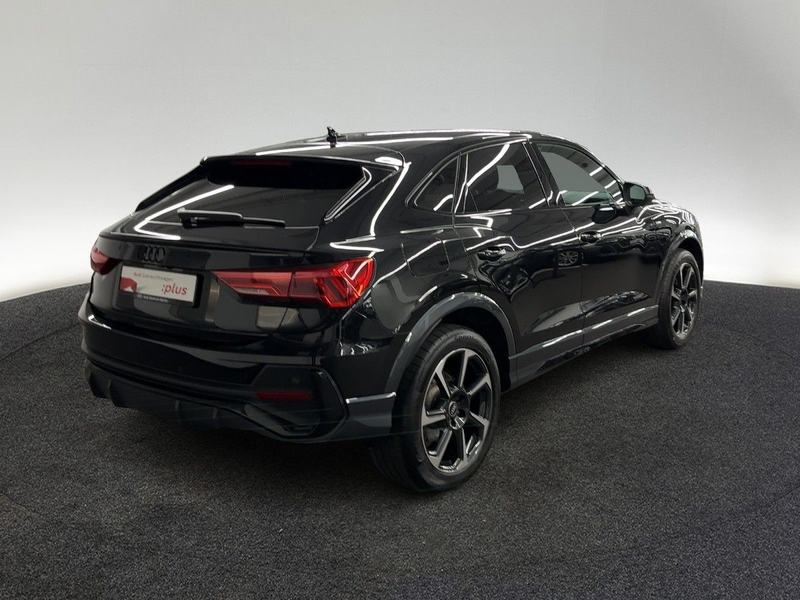 Audi Q3 S line 35 TFSI S tr. RFK NAVI LED — photo 6