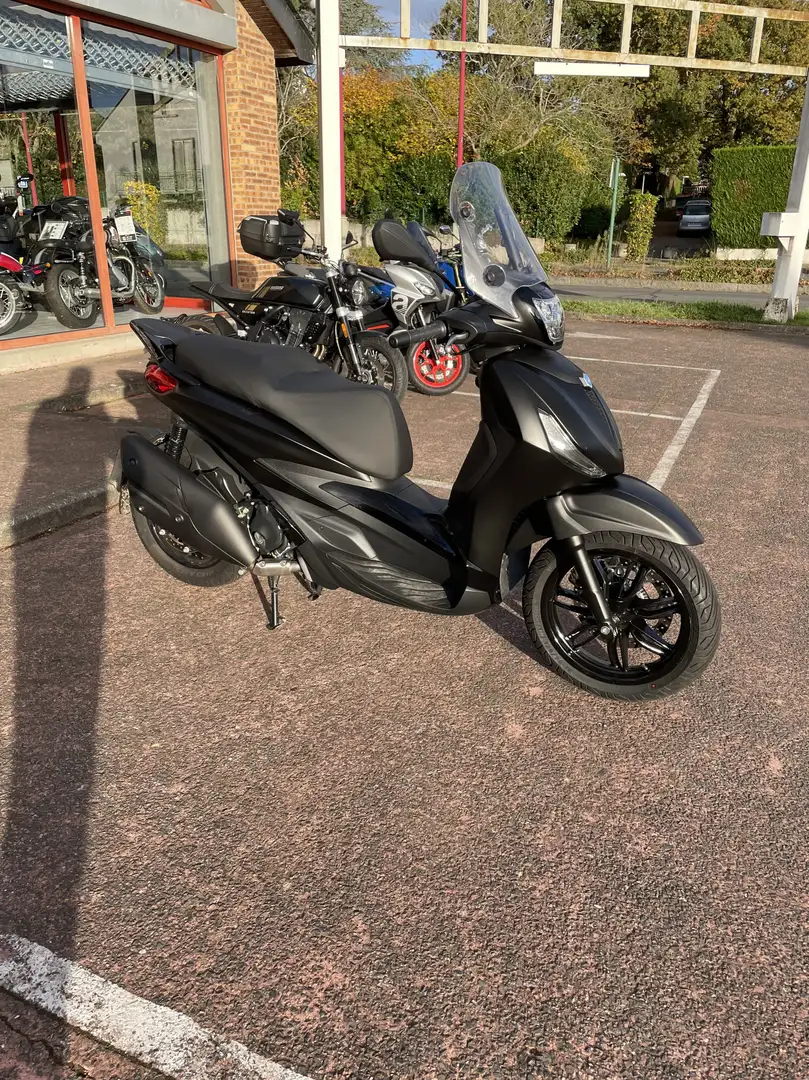 Piaggio Beverly 400 - 2