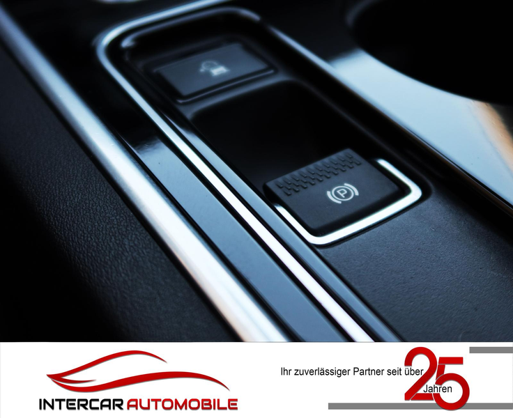 Jaguar XE Prestige 2.0 E-Performance |Xenon|R.Kamera| — photo 11