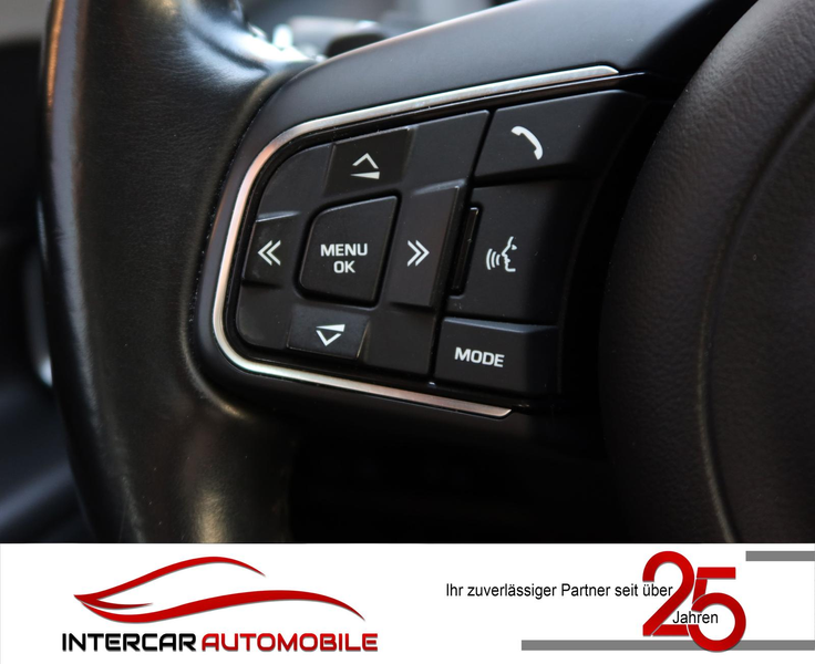 Jaguar XE Prestige 2.0 E-Performance |Xenon|R.Kamera| — photo 13