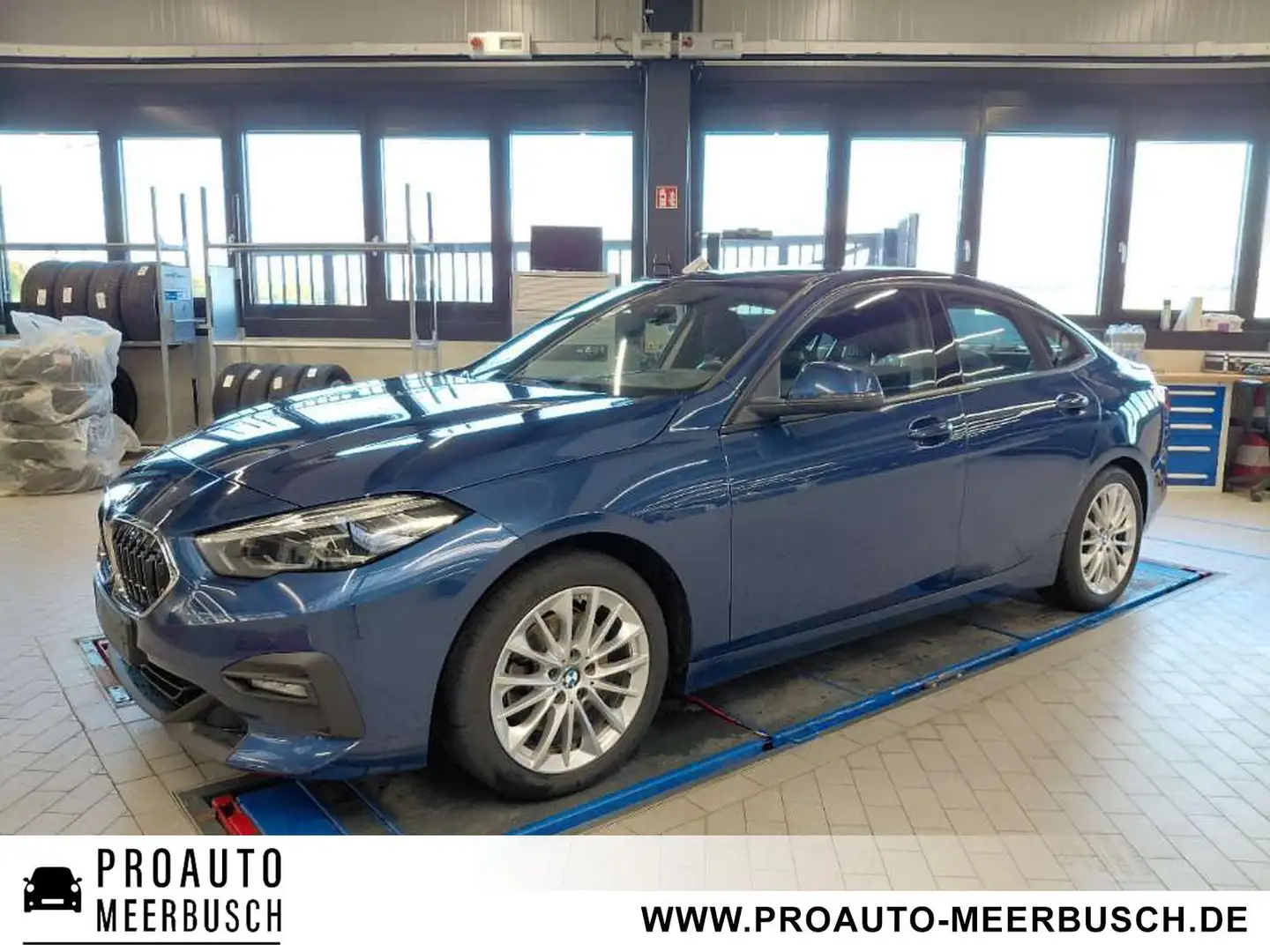 BMW 218 i Gran Coupe AHK/ADAPTLED/MMRY/HEADUP/HARMAN Blau - 1