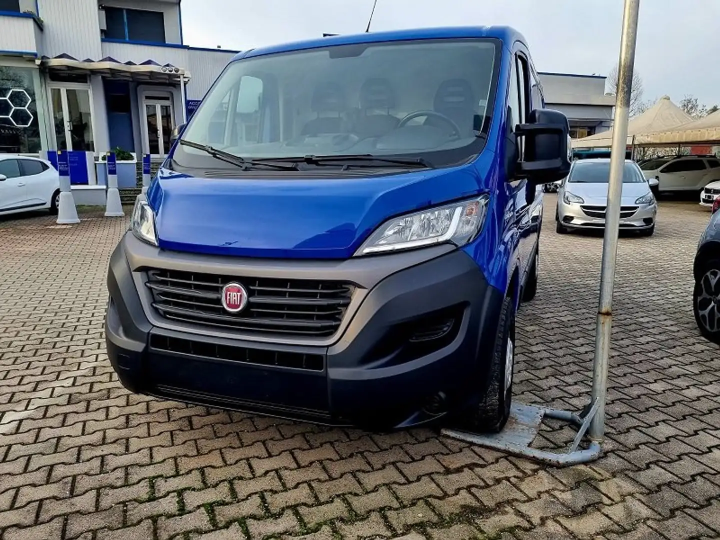 Fiat Ducato 30 2.3 MJT 120CV PC-TN Furgone Azul - 2