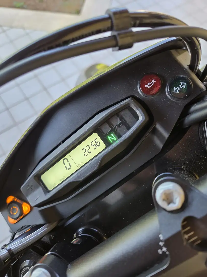 KTM 690 SMC R Zwart - 1