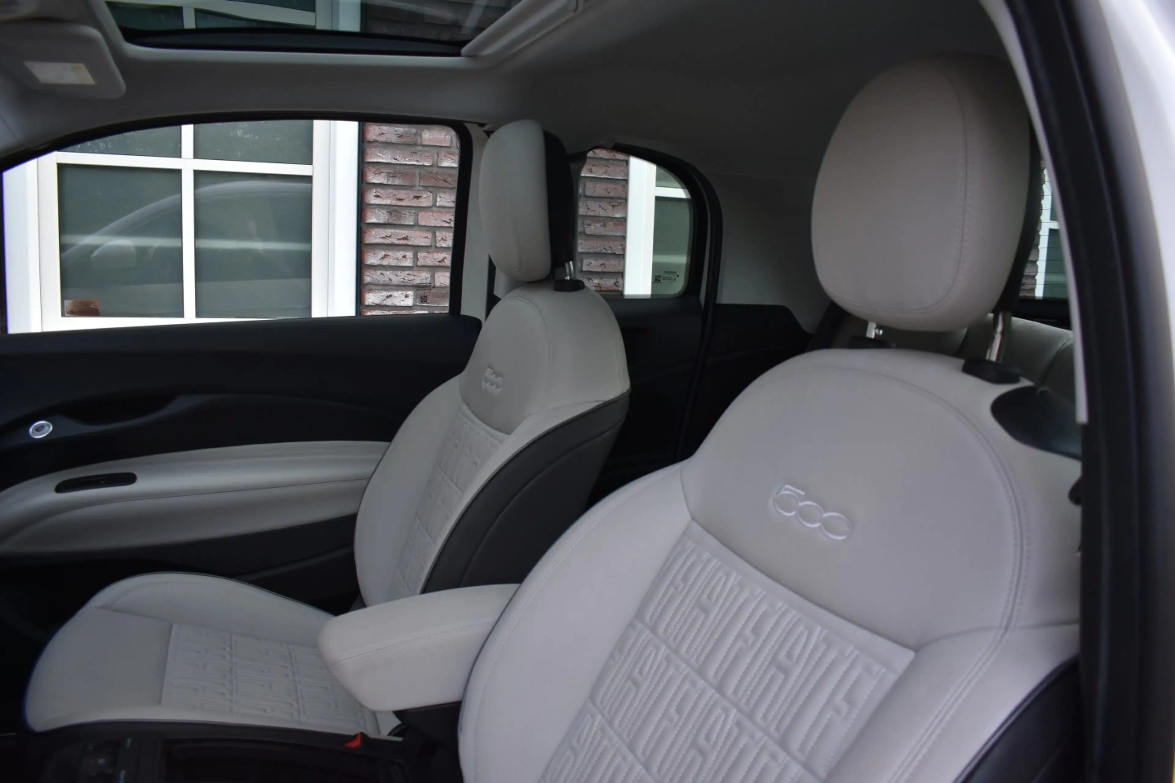 Fiat 500e 42KWh La Prima 3+1 /95% SOH/ Panoramadak/Leer/Acti — photo 4