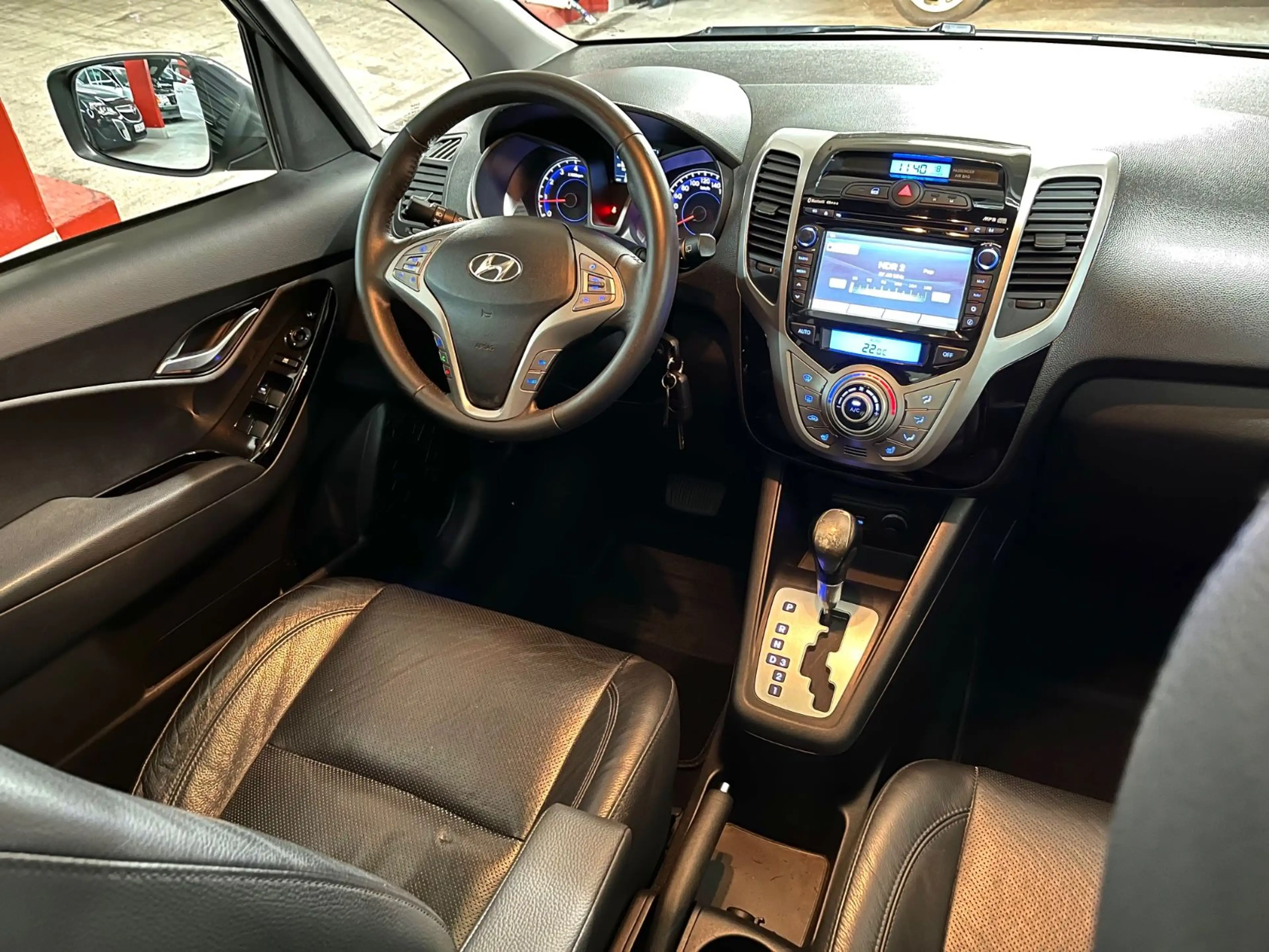 Hyundai iX20 1.6 Style blue Automatik | Panorama | Navi — photo 13