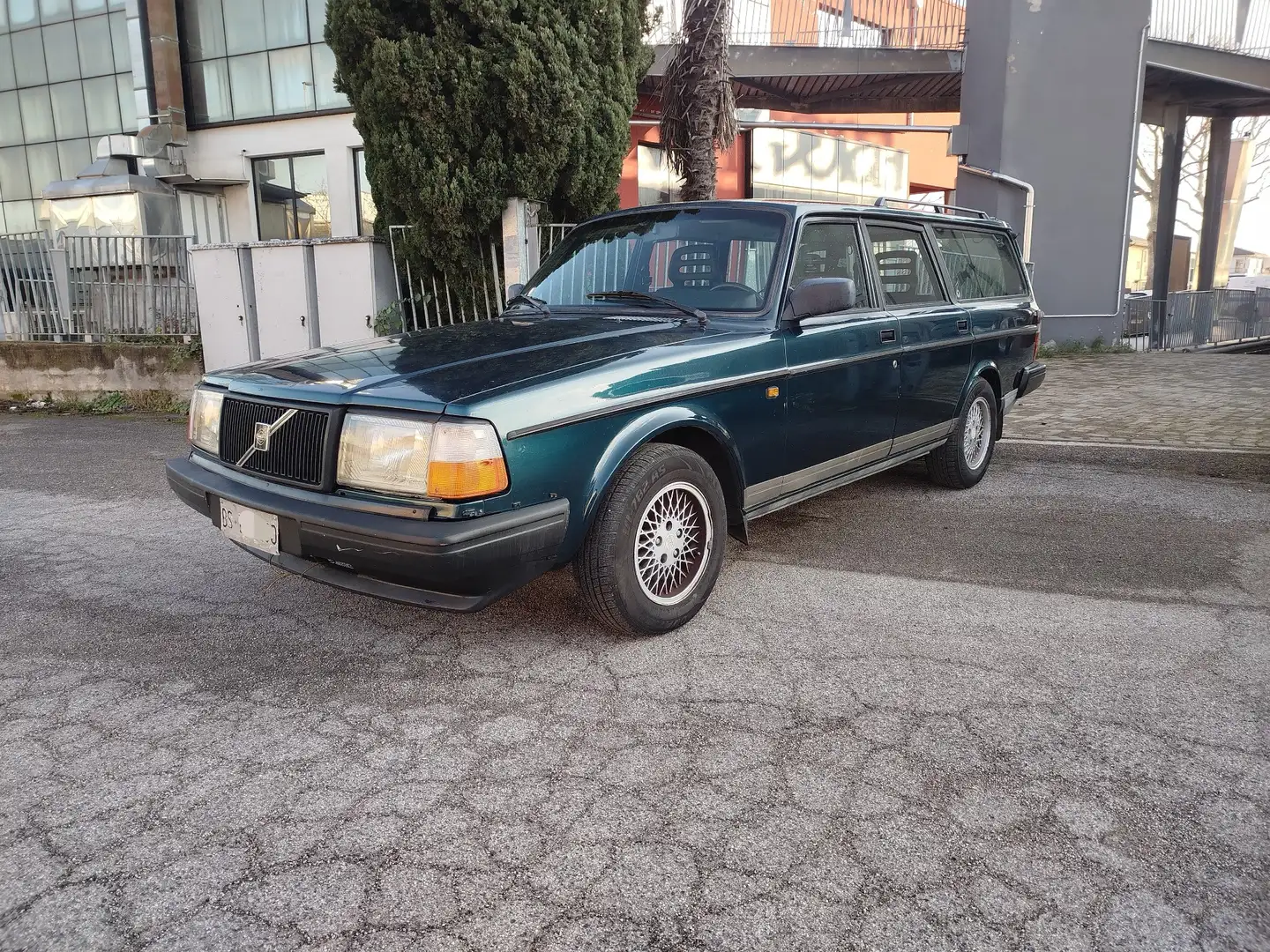 Volvo 245 super polar Grün - 1