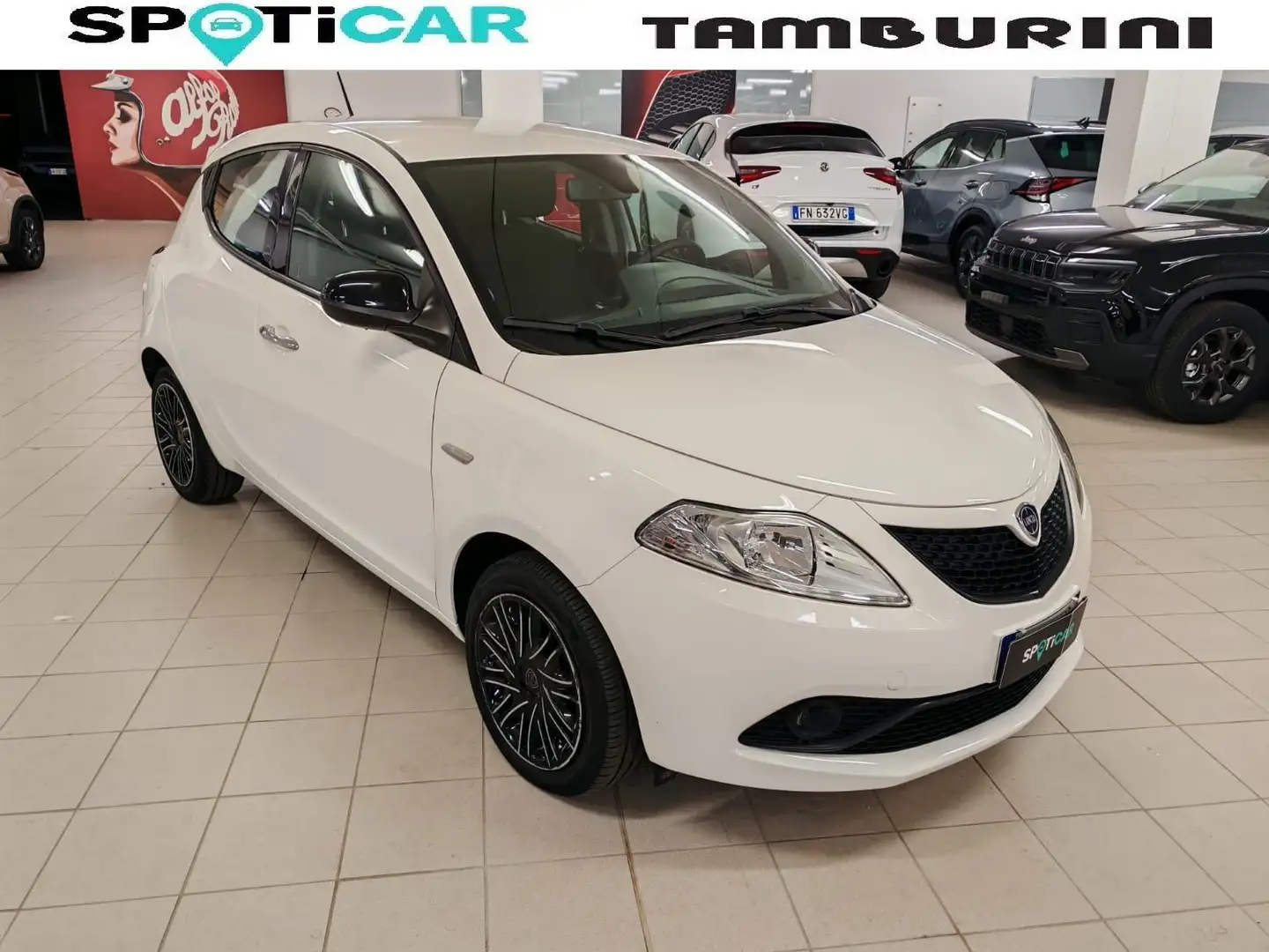 Lancia Ypsilon Ypsilon 1.0 FireFly 5 porte S&S Hybrid Ecochic Si Blanc - 1