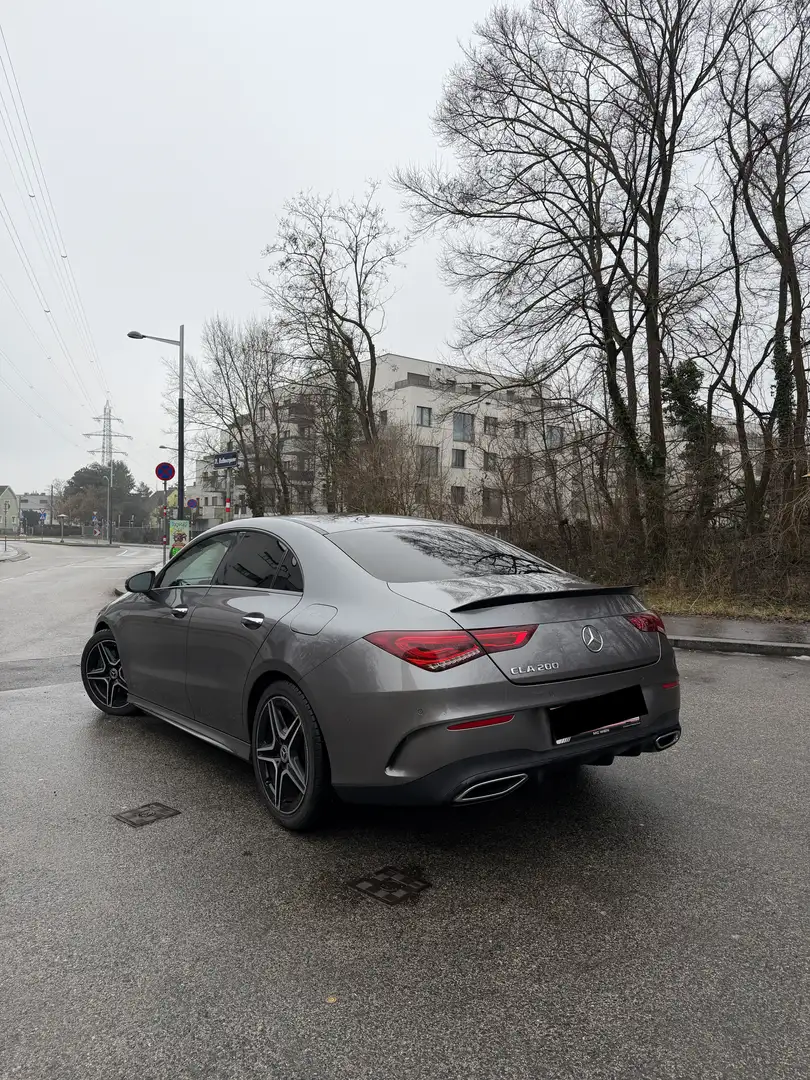 Mercedes-Benz 200 200 E Aut. - 2