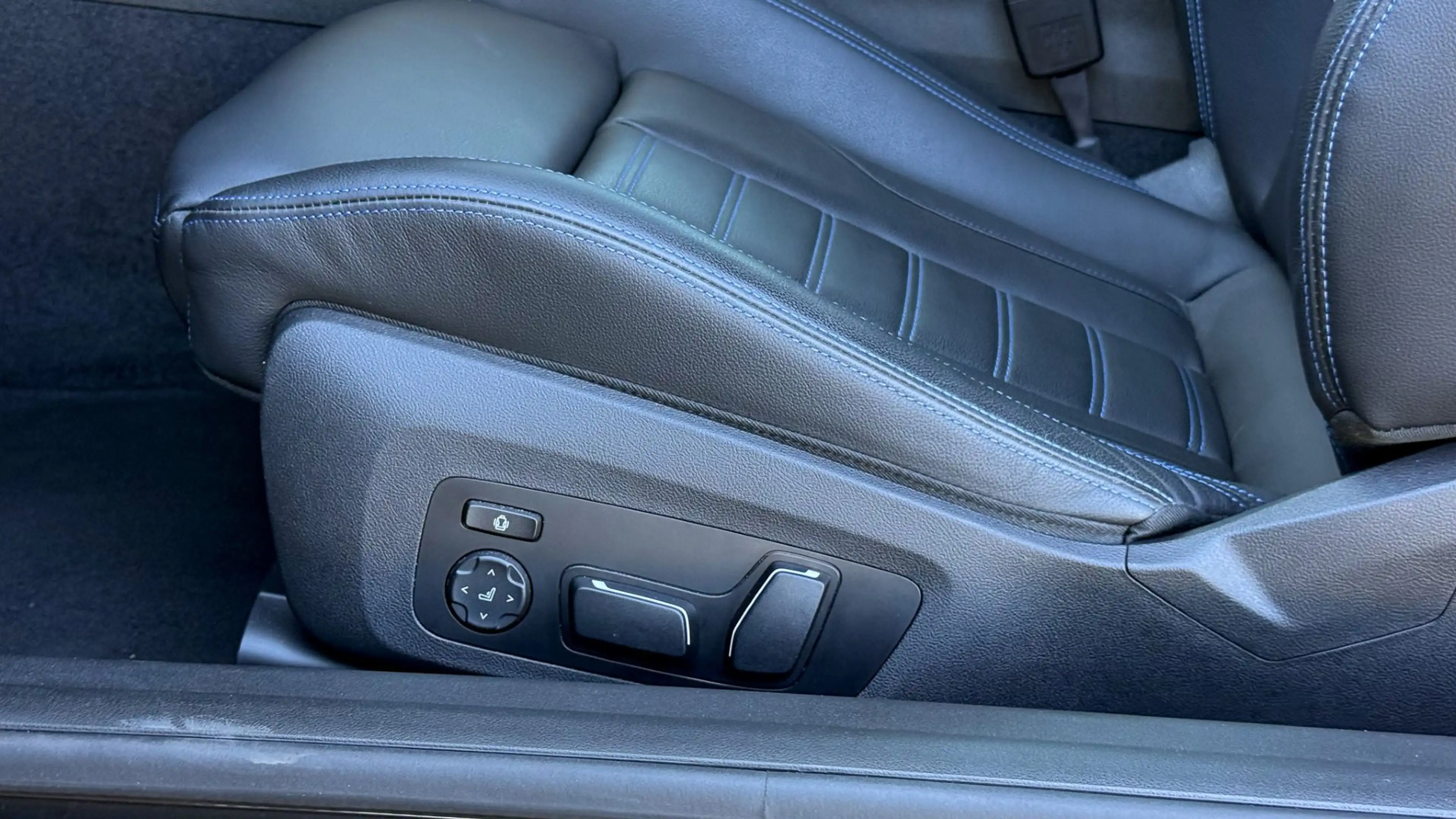 BMW 220 d M-Sportpaket Pro — photo 15