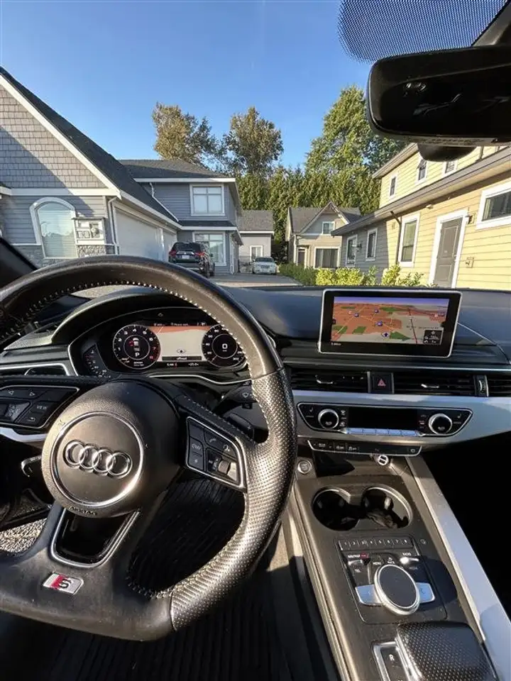 Audi A4 снимка Audi A4