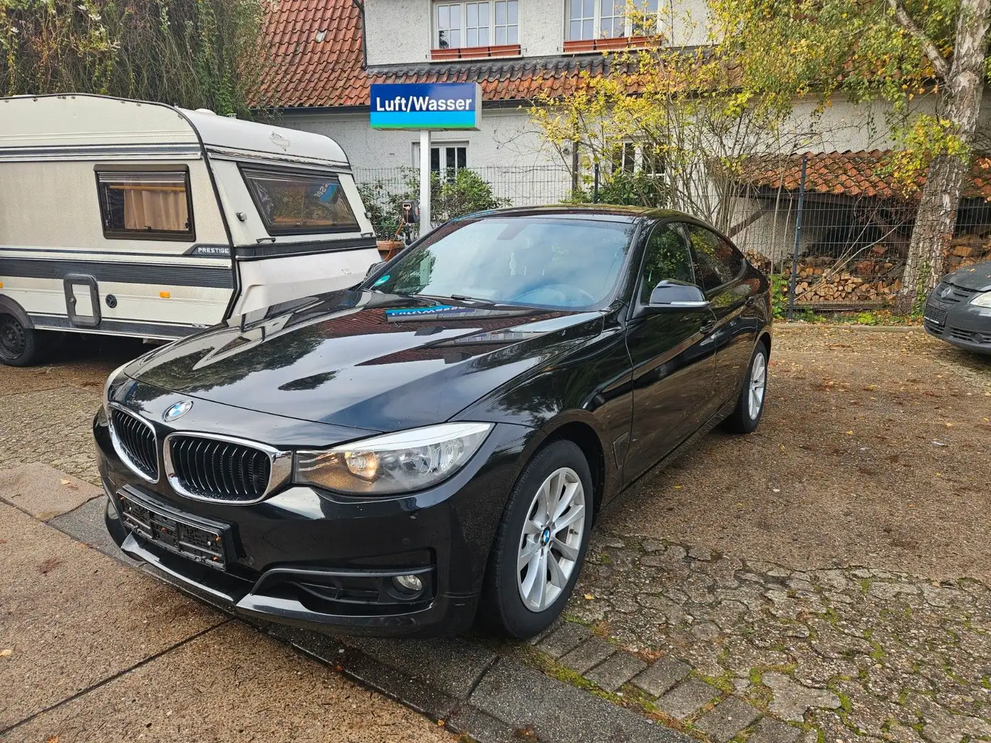 BMW 320 Baureihe 3 Gran Turismo 320 d xDrive/ Euro 6 Schwarz - 1