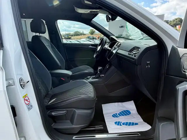 Volkswagen Tiguan Allspace view 16