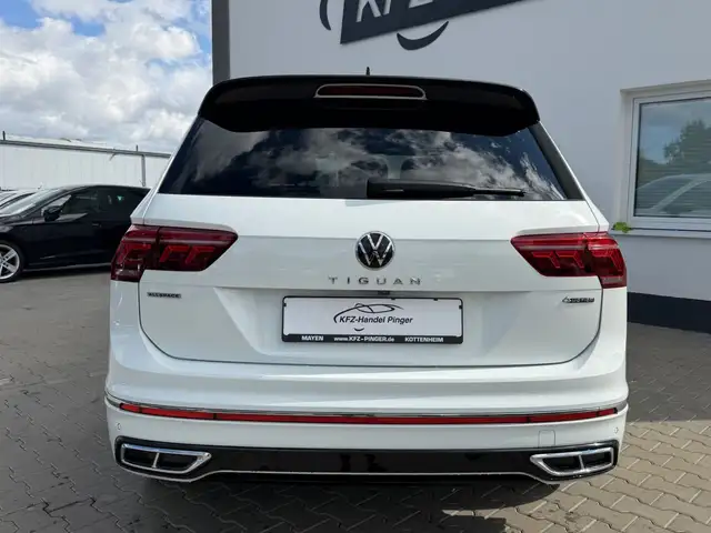 Volkswagen Tiguan Allspace view 7