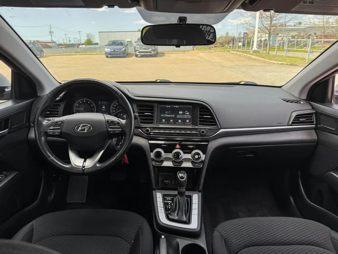 Hyundai ELANTRA снимка Hyundai ELANTRA
