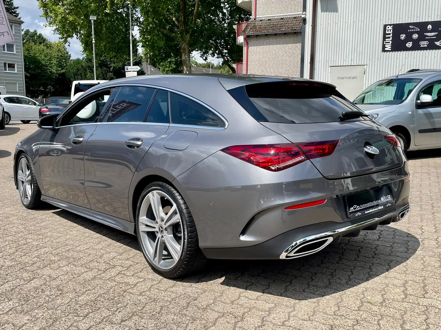 Mercedes-Benz CLA 200 Shooting Brake"AMG Line"+19"+LED+KAMERA+"WIE NEU" Grau - 2