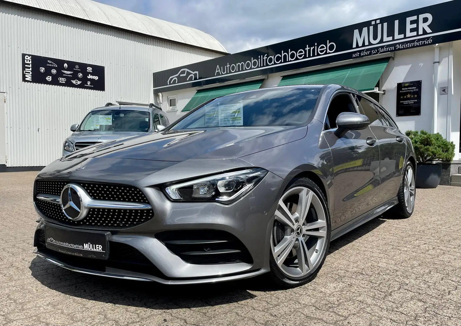 Mercedes-Benz CLA 200 Shooting Brake"AMG Line"+19"+LED+KAMERA+"WIE NEU" Grau - 2