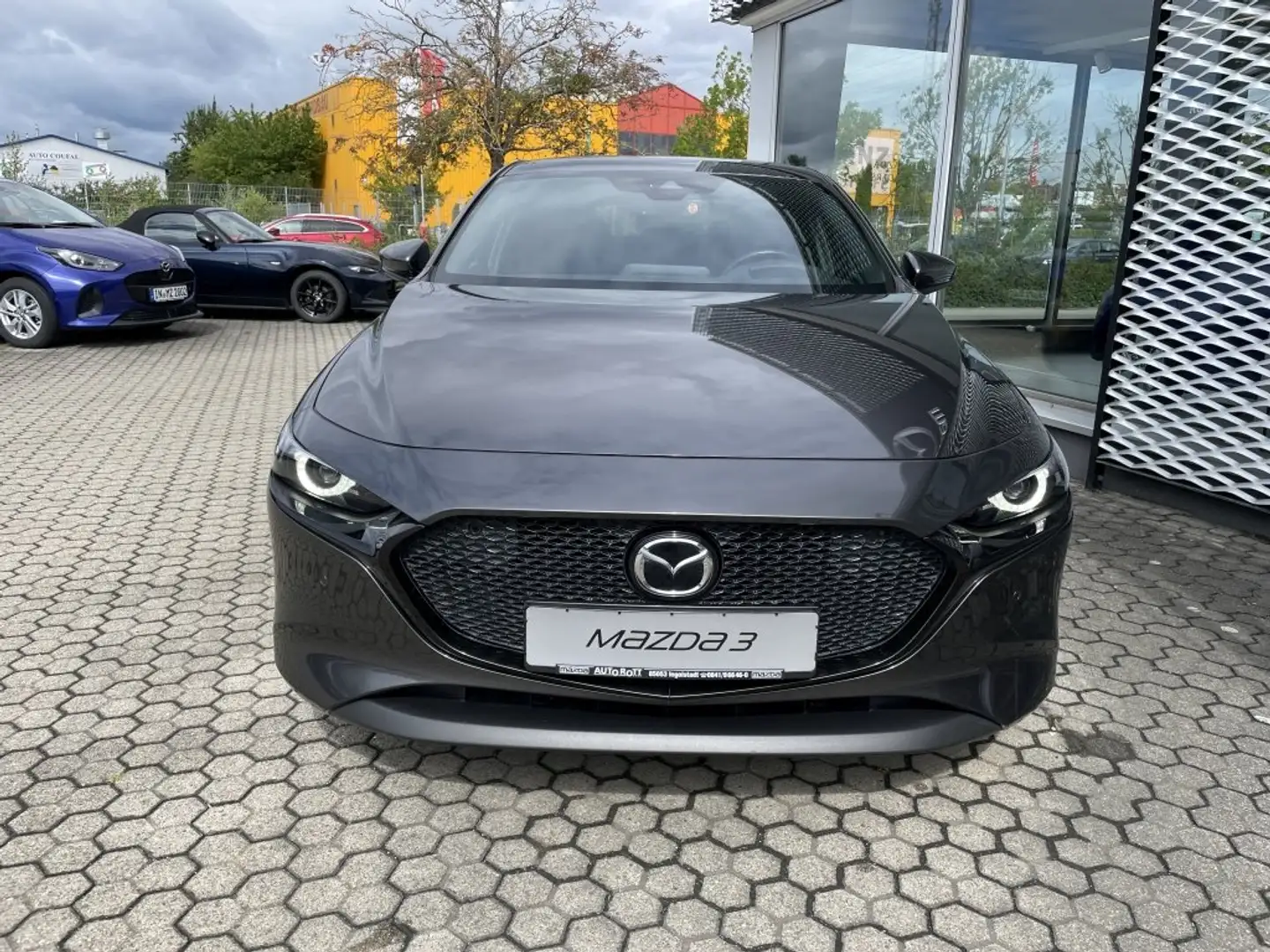 Mazda 3 Selection Automatik Matrix-LED ACC Carplay Navi Grau - 2