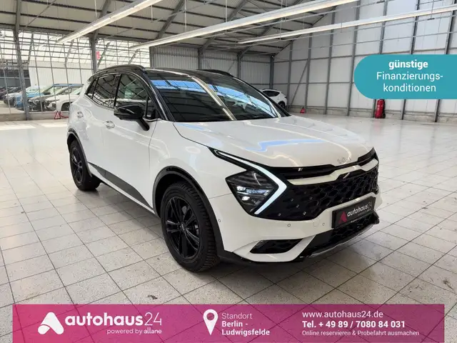 2025 Kia Sportage in White for sale