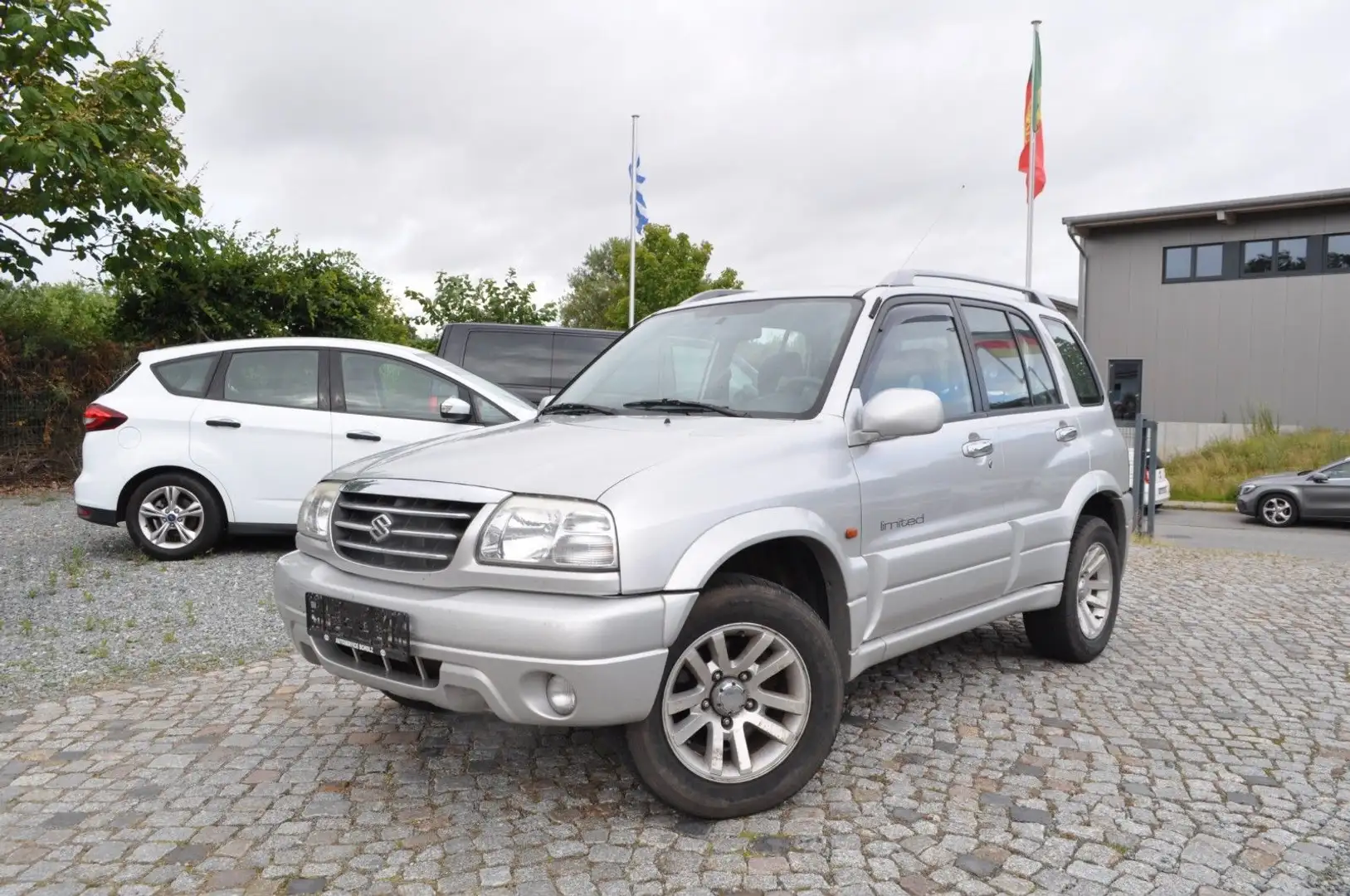 Suzuki Grand Vitara 2.0 Limited/4x4 Allrad/LEDER/KLIMA Srebrny - 1