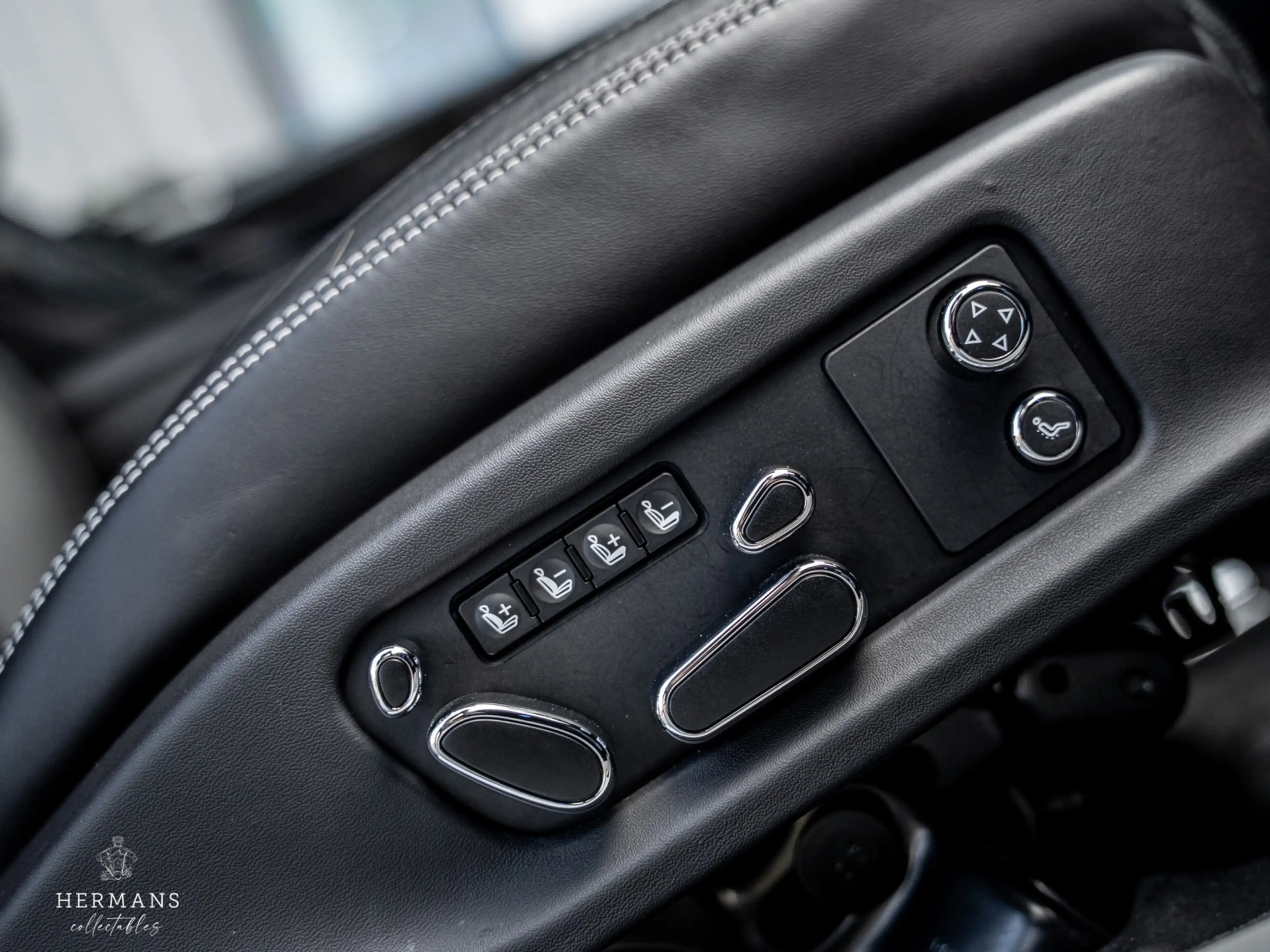 Bentley Continental GT 4.0 V8 / Rotating Screen / Massage / Bang & Olufse — photo 18