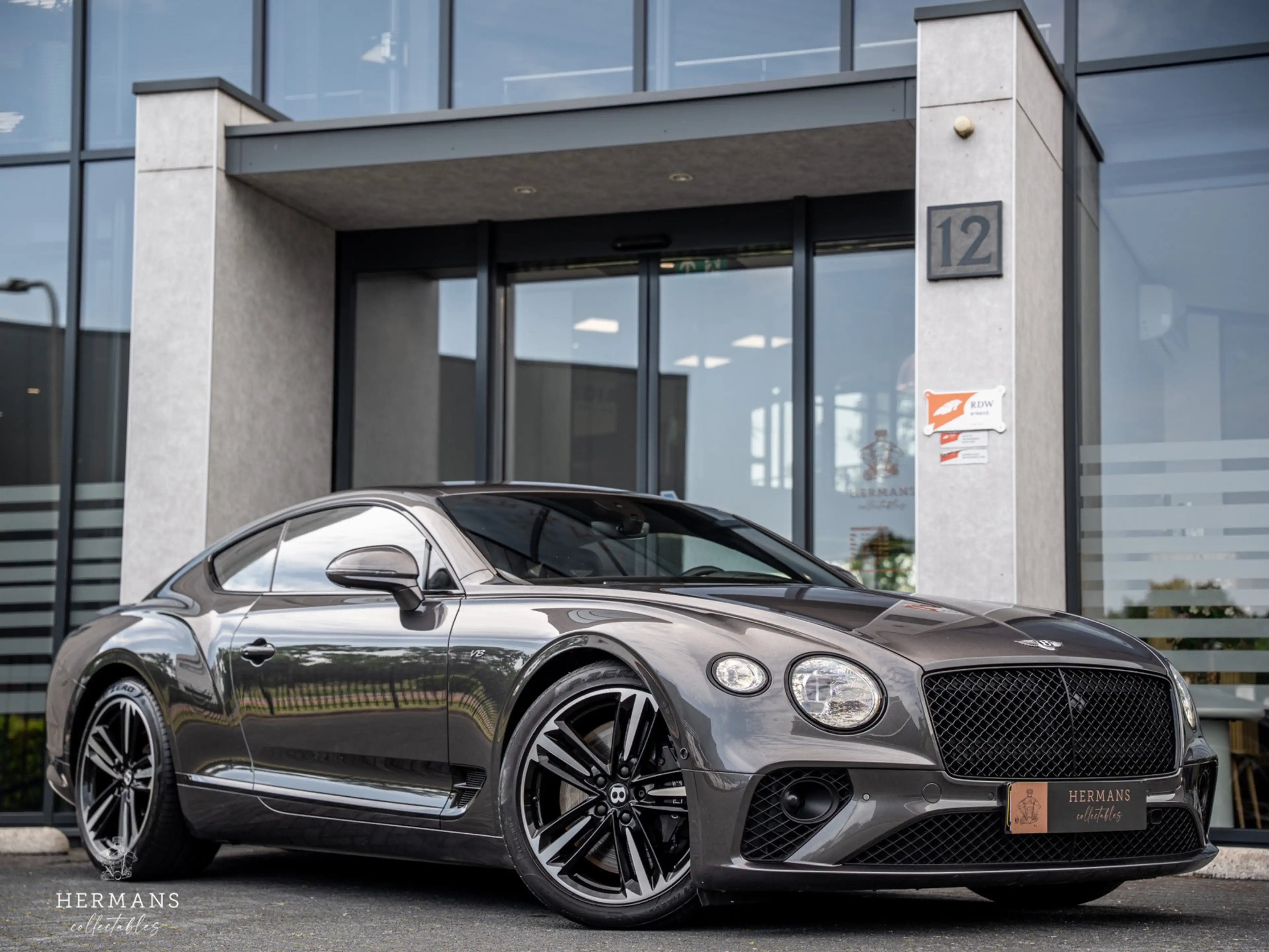 Bentley Continental GT 4.0 V8 / Rotating Screen / Massage / Bang & Olufse