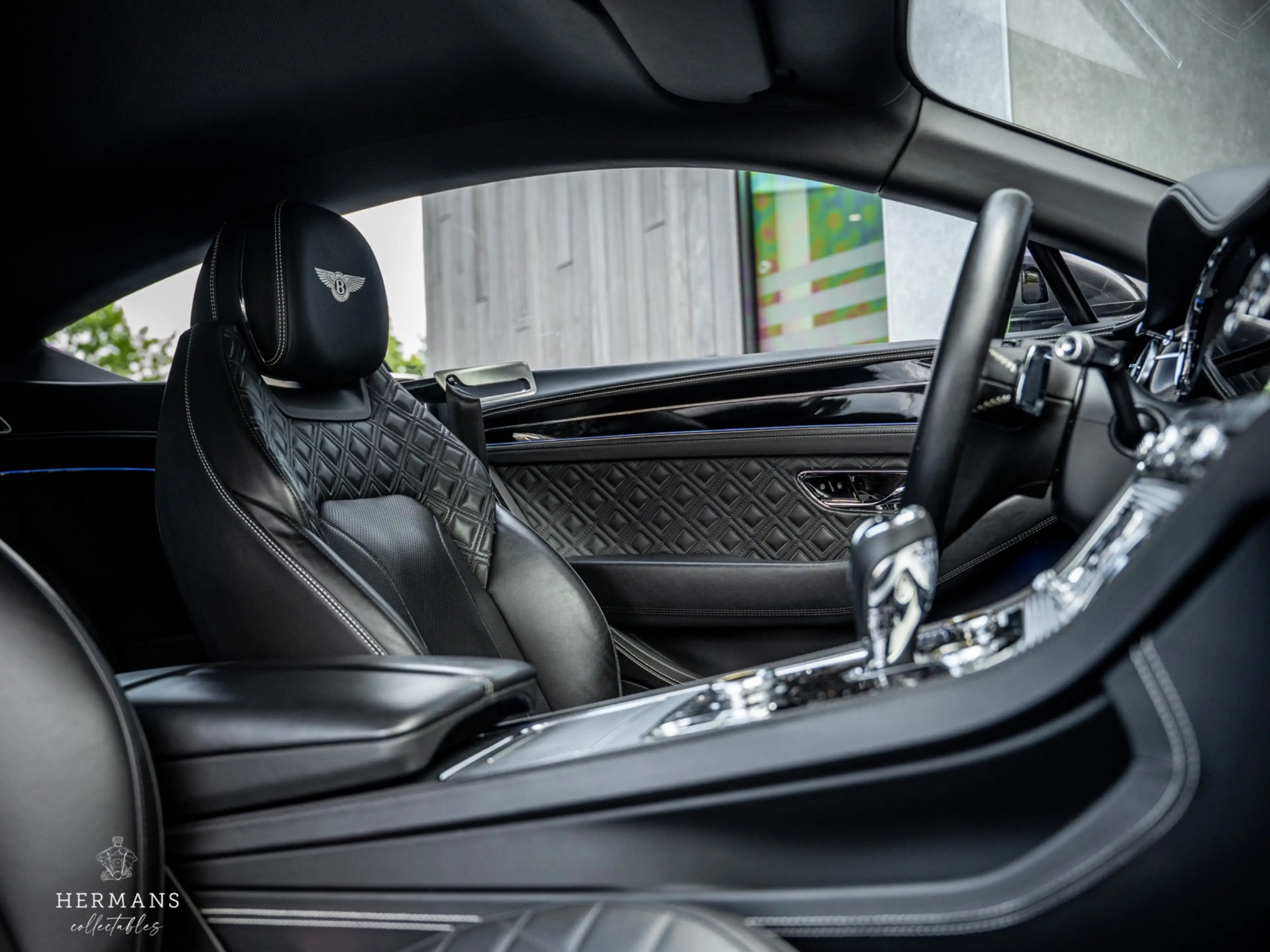 Bentley Continental GT 4.0 V8 / Rotating Screen / Massage / Bang & Olufse — photo 29